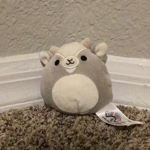 Goat Squishmallow (4 inch)